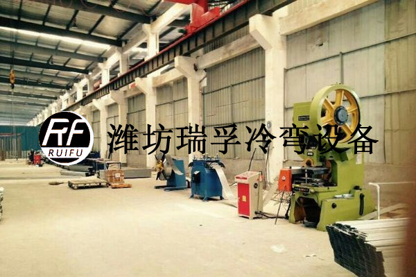 橋（qiáo）架（jià）連（lián）接片設（shè）備—開卷校平獨立（lì）式